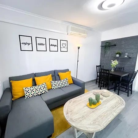 Apartment El Encanto Andaluz 200M From Fuengirola Beach Exterior photo